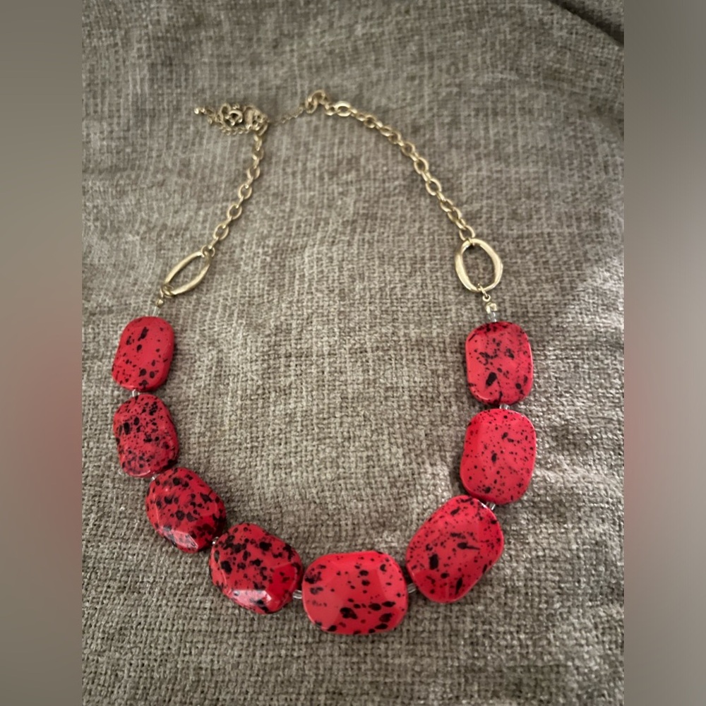 Coral Speckled Necklace